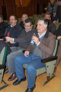 El entorno de Viera descarta que éste renuncie a su escaño en el Congreso de los Diputados