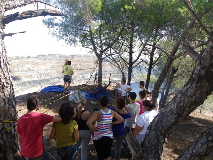 Jóvenes Realizan Escalada En Un Intercambio Juvenil De La Diputación.