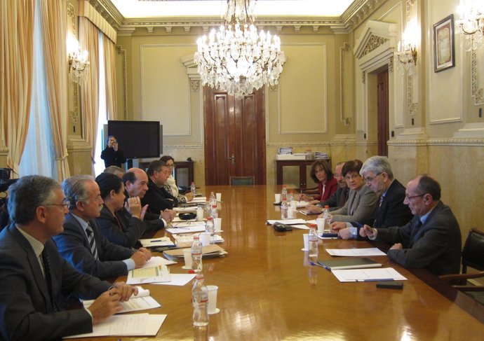 Cruz Villalón Se Reúne Con Los Presidentes De Las Siete Autoridades Portuarias