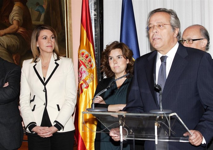 Cospedal En La Toma De Posesión De Aguirre