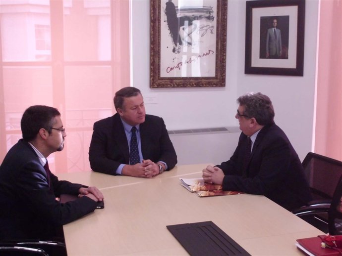 Reunión Alcalde De La Unión Con Representantes De La ONCE