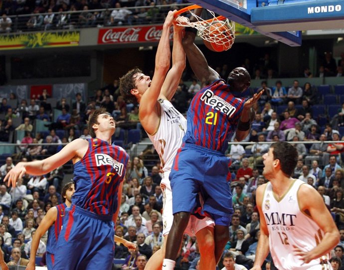 Tomic (Real Madrid) Y Ndong (Barcelona) 