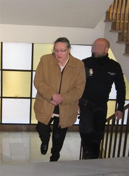 La Acusada De Asesinato A Su Llegada A La Sección Tercera De La Audiencia