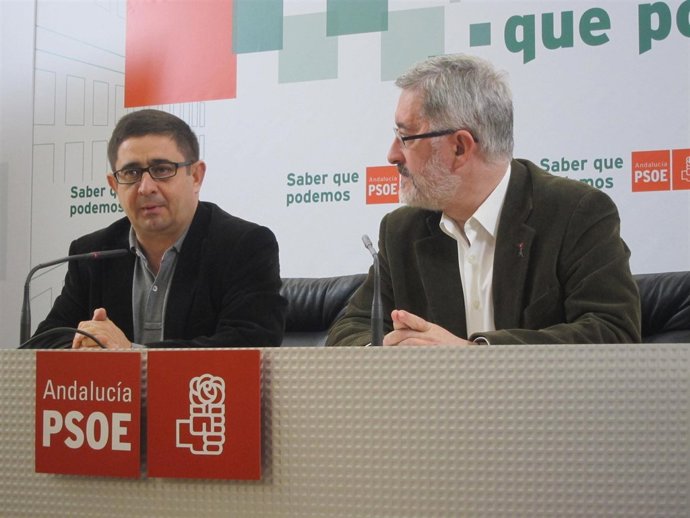 Francisco Reyes, En Rueda De Prensa Con Antonio Ávila.
