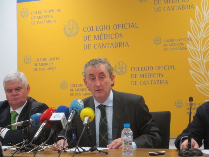 Tomás Cobo, Presidente Del Colegio De Médicos De Cantabria