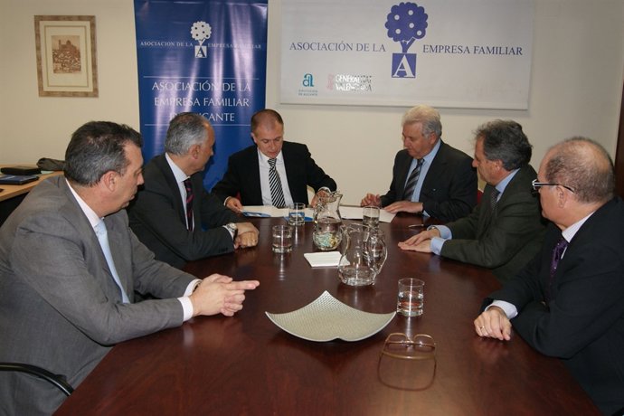 Firma Del Convenio Entre Banco Sabadell Y AEFA