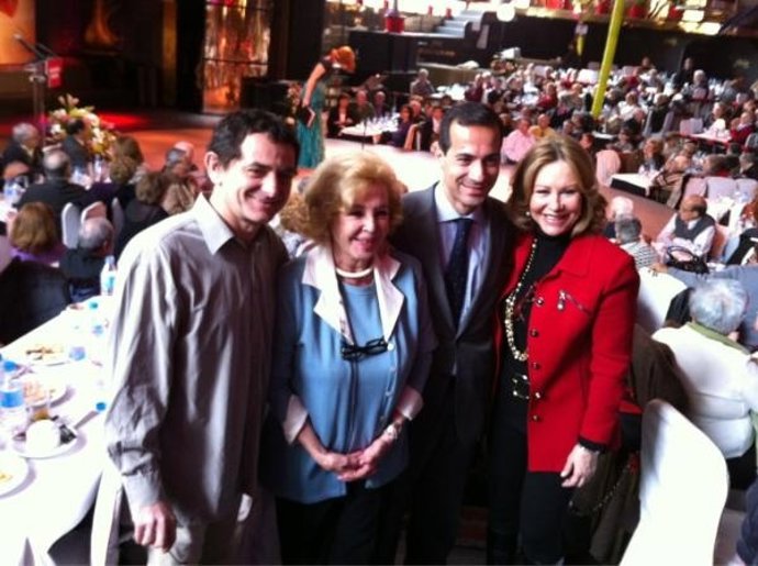 Victoria Con Poemas Amor