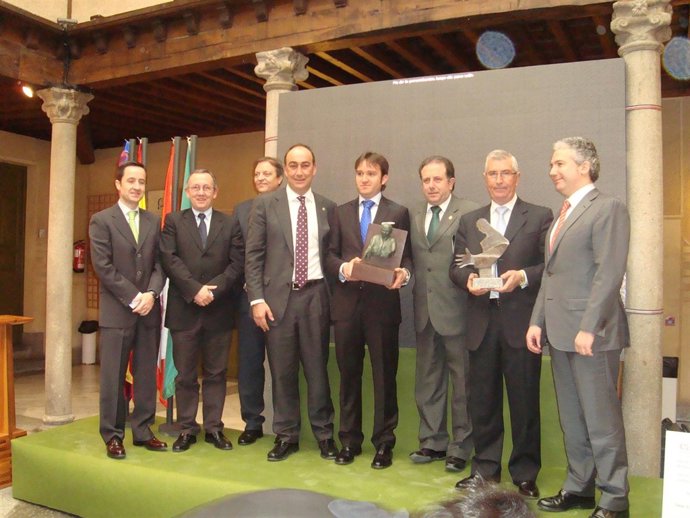 Los Premiados, Junto A Autoridades Y Empresarios