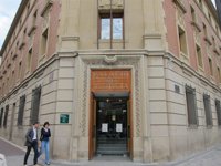 La defensa apuesta por absolución del acusado de matar a un compañero por sufrir "trastorno obsesivo paranoide"