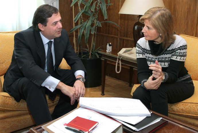 Federico Ramos, Secretario Estado Medio Ambiente, Y Esperanza Oña (Fuengirola)