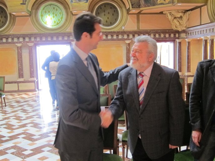 Juan Carlos Ruiz Y Pedro Manuel Hernández 