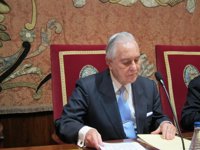 Dívar (CGPJ) afirma que "todo el mundo es igual ante la ley"