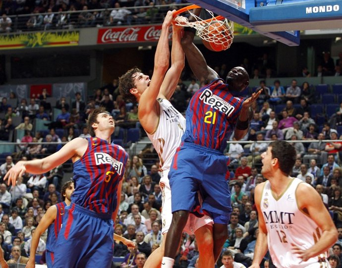 Tomic (Real Madrid) Y Ndong (Barcelona) 
