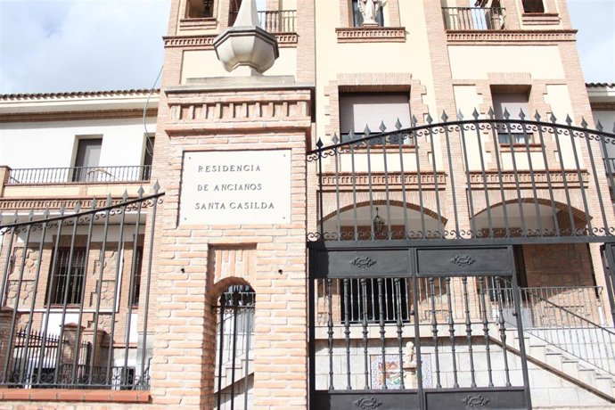 FACHADA RESIDENCIA DE ANCIANOS SANTA CASILDA