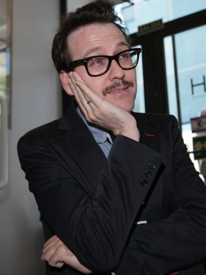 El Actor Joaquín Reyes Con Gafas Y Bigote
