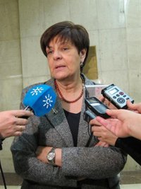 Cruz Villalón traslada a Pastor que las conexiones portuarias y el ferrocarril son las prioridades para Andalucía