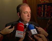 Monago agradece al Gobierno que se comprometa a negociar en Europa que el Eje 16 sea incluido en la red básica