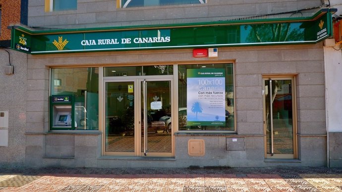 Oficina De Caja Rural De Canarias En Vecindario (Gran Canaria)