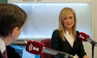 Cifuentes denuncia que ha sufrido un "linchamiento absoluto" por su enmienda sobre el cristianismo