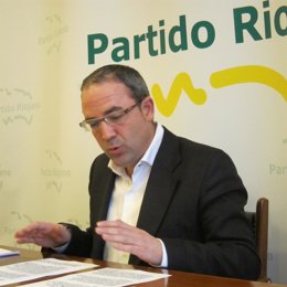 El Diputado Del PR Rubén Gil