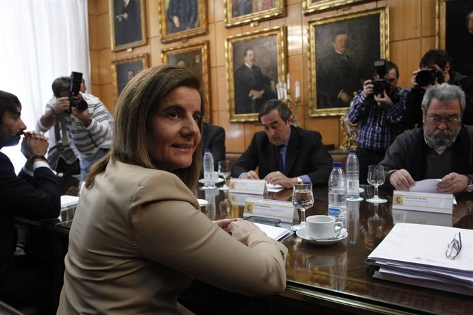 Bañez Se Reúne Con Los Sindicatos