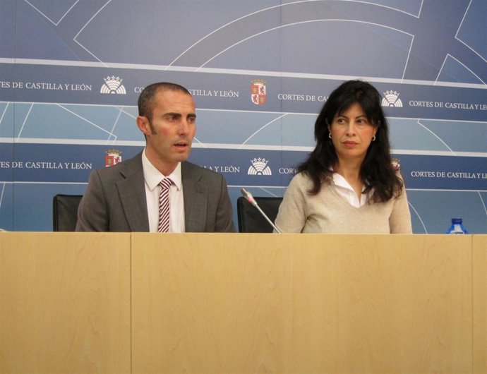 Julio López Y Ana Redondo.