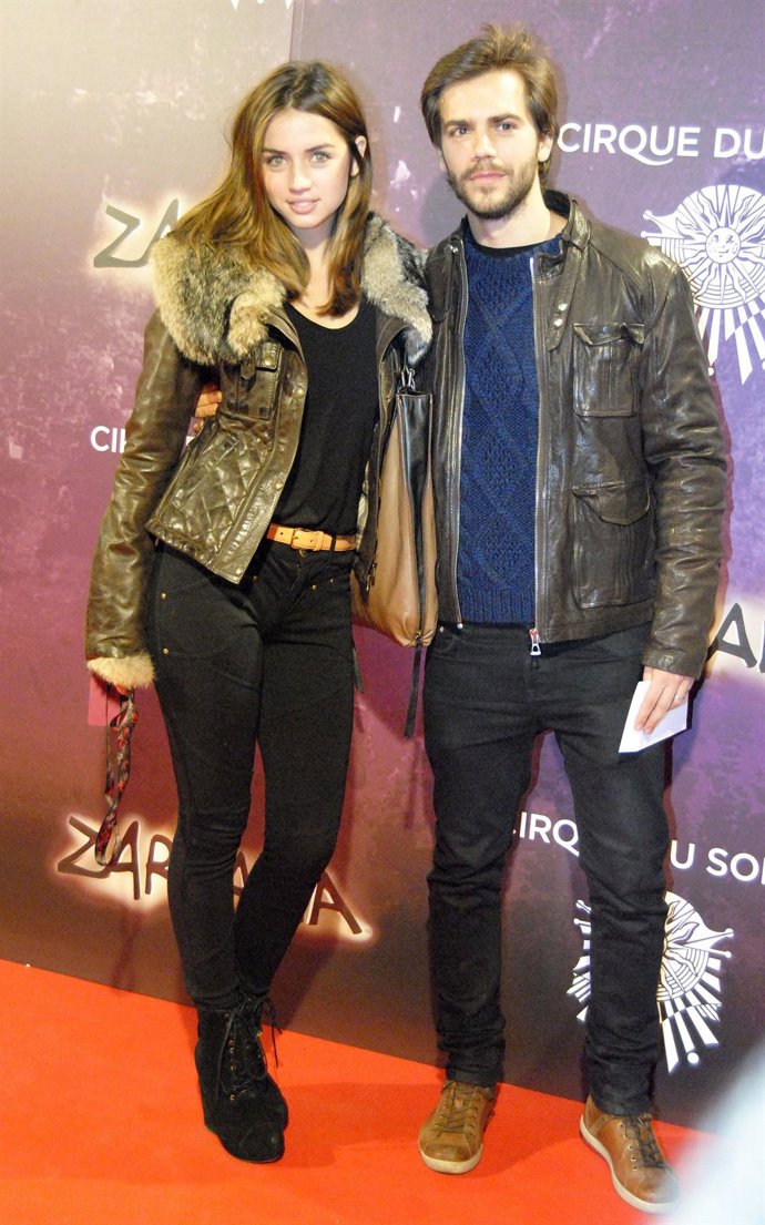 Ana De Armas Y Marc Clotet En Un Photocall