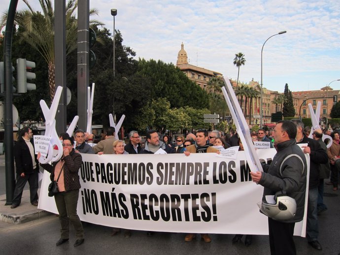 Protesta Ante El Ayuntamiento