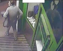 Foto Del Atracador De La Navaja De Lleida