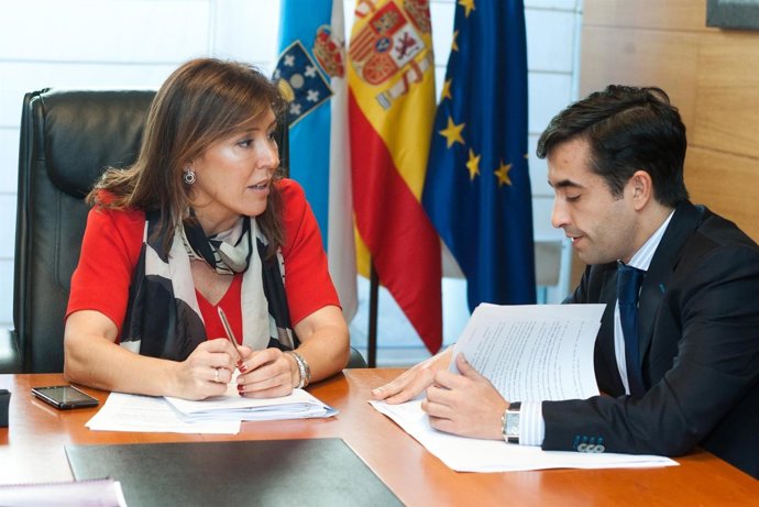 A Conselleira De Traballo Y El Presidente De La Fegamp