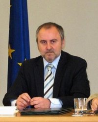 Jorge Cabré entiende las protestas estudiantiles pero pide que "se cumpla la ley"