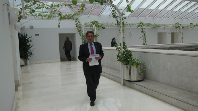 Revilla En El Parlamento