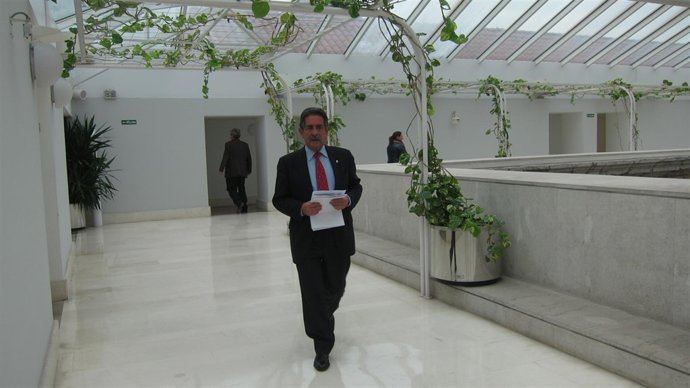 Revilla En El Parlamento