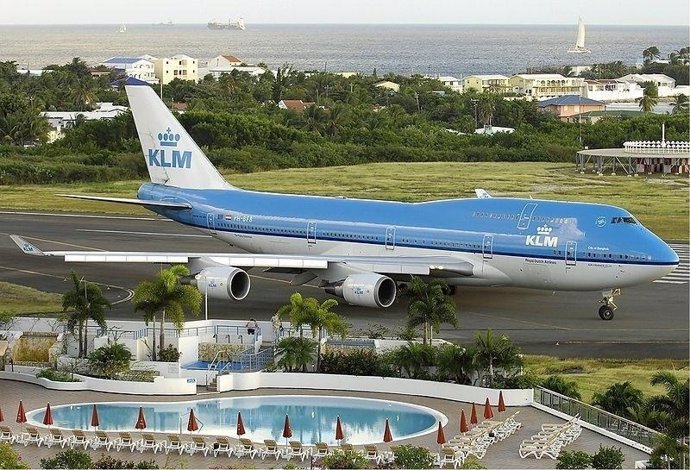 Avión De KLM Por EP 