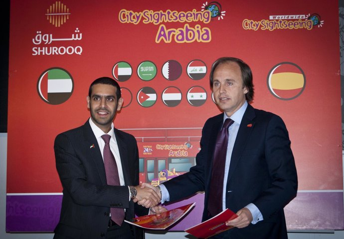 Firma Del Acuerdo Para Llevar Los Autobuses De City A Emiratos Árabes