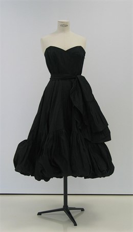 Vestido De Cristobal Balenciaga