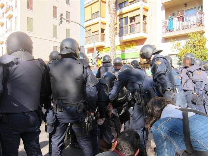 Actuación Policial Frente A Zapadores