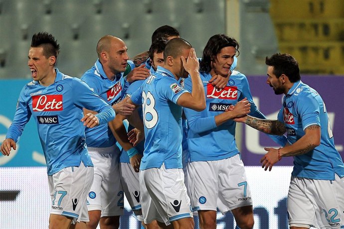 Cavani, De Nuevo Decisivo Para El Nápoles