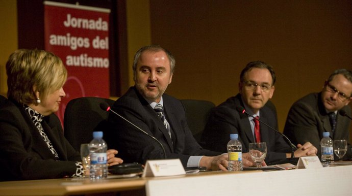 Jorge Cabré En Una Jornada Sobre Autismo