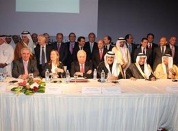 Pastor Y García-Margallo Ratifican En Riad El Contrato Del AVE La Meca-Medina
