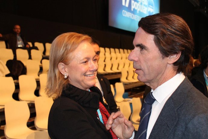 Mercedes Fernández, En Sevilla Junto A José María Aznar