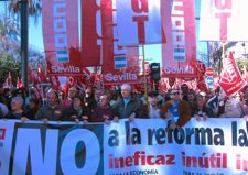 Manifestación Contra La Reforma Laboral En Sevilla