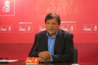Javier Fernández (PSOE) dice que la reforma laboral es una "mentira electoral" del PP