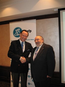 Nicholas Hall Y Rafael Gª Gutiérrez