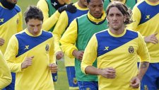 El Central Gonzalo En Un Entrenamiento Con El Villarreal