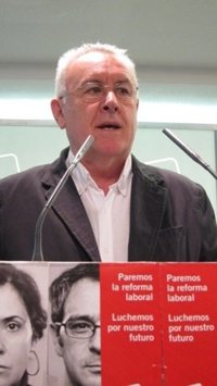 Cayo Lara, convencido de que se intensificará la presión sobre el Gobierno 