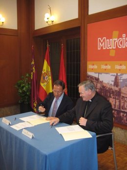 Miguel Ángel Cámara Y El Obispo De Cartagena, José Manuel Lorca Planes