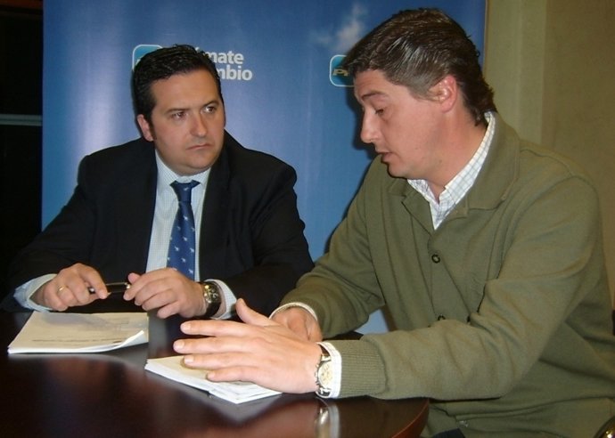 Lucas-Torres Y El Representante Del PP De Villahermosa