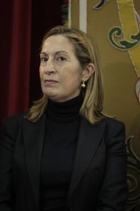 Pastor replica a CEOE que los parados quieren trabajar