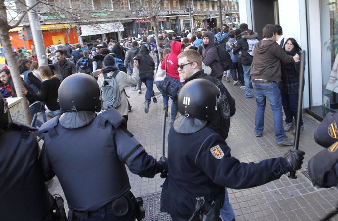 Protestas Estudiantiles En Valencia